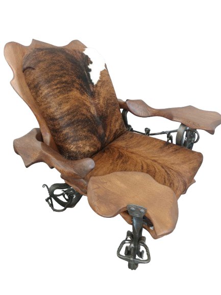 Fauteuil, vue de trois quarts — mobilier de Georges Charpentier, dit Gino, sculpteur