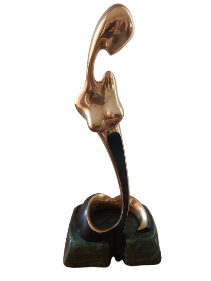 Sculpture en bronze représentant une femme, par Georges Charpentier dit Gino